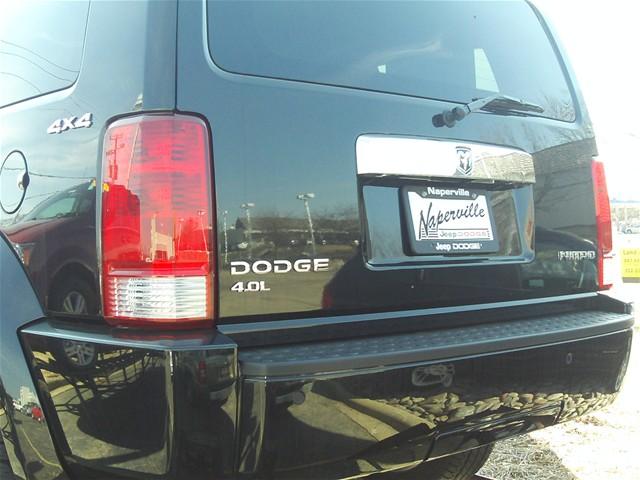 Dodge Nitro Limited DVD Gps Hemi Sport Utility
