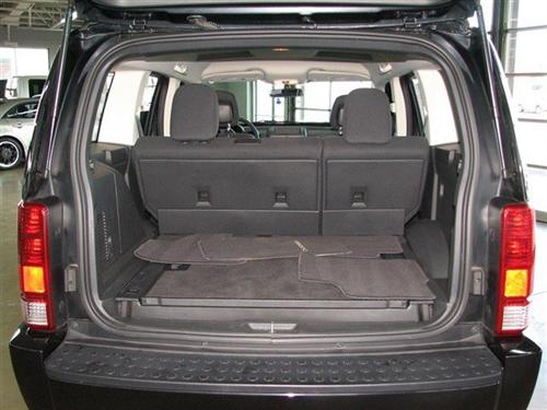 Dodge Nitro 2011 photo 3