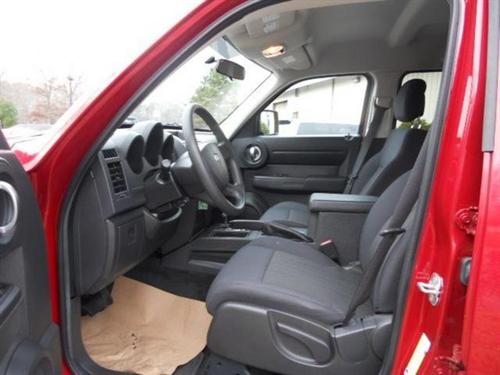 Dodge Nitro 2011 photo 1