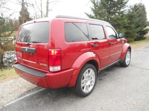 Dodge Nitro 2011 photo 3