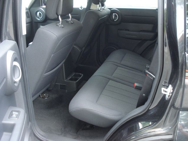 Dodge Nitro 2011 photo 1