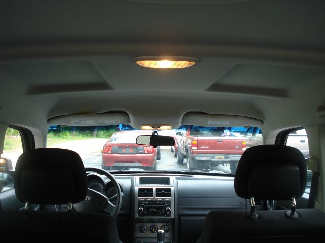 Dodge Nitro 2011 photo 9