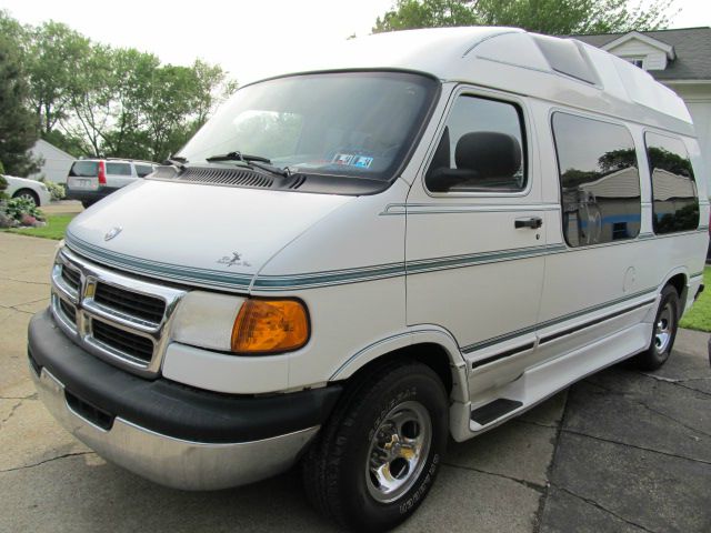 Dodge Ram Van 1500 LS 4X4 Limousine