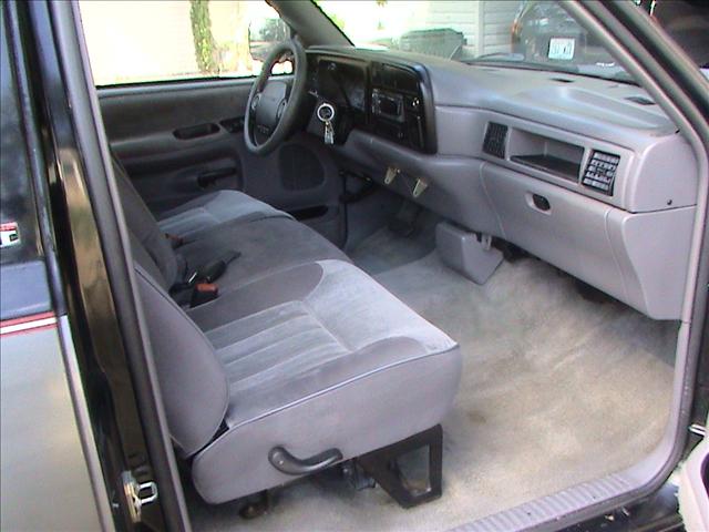 Dodge Ram 1995 photo 4