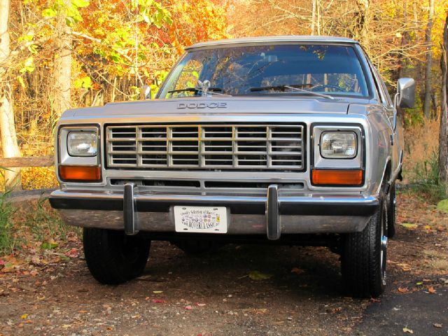 Dodge Ramcharger 1982 photo 1