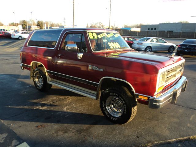 Dodge Ramcharger 1989 photo 4