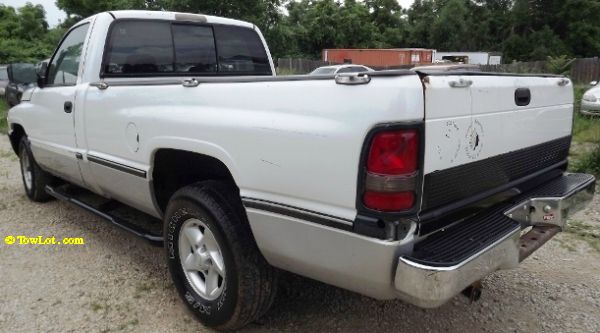 Dodge Ram 1500 1994 photo 3