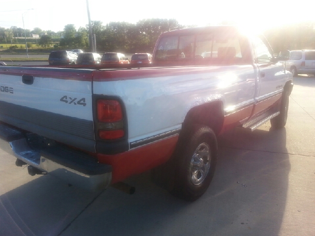 Dodge Ram 1500 1994 photo 1