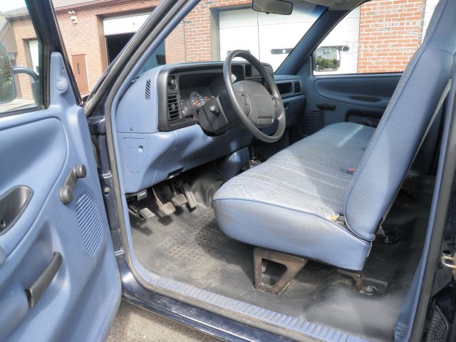 Dodge Ram 1500 1994 photo 3