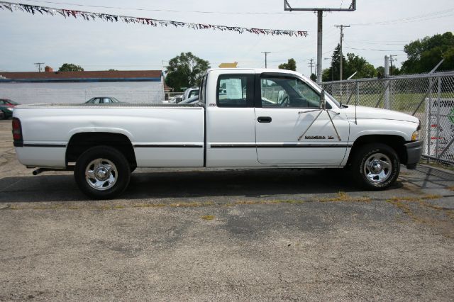 Dodge Ram 1500 1995 photo 3