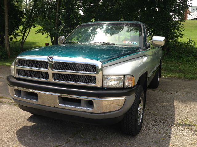Dodge Ram 1500 1995 photo 2