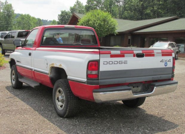 Dodge Ram 1500 1995 photo 3