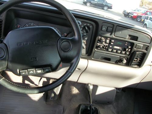 Dodge Ram 1500 1995 photo 1
