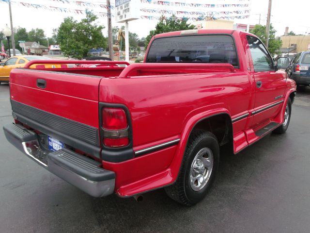 Dodge Ram 1500 1995 photo 4