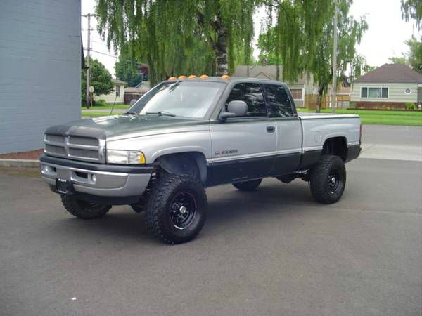 Dodge Ram 1500 1995 photo 3