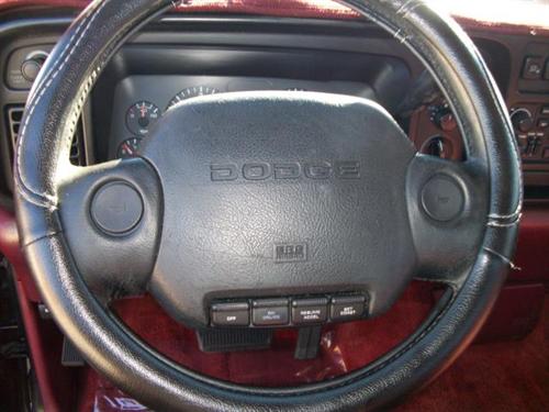 Dodge Ram 1500 1995 photo 3