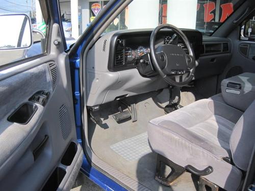 Dodge Ram 1500 1996 photo 5