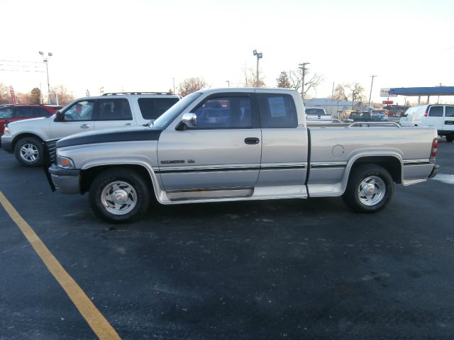 Dodge Ram 1500 1996 photo 4