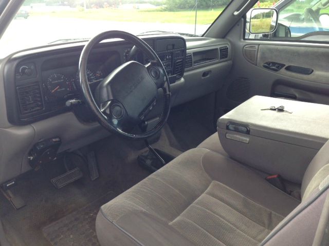 Dodge Ram 1500 1996 photo 1