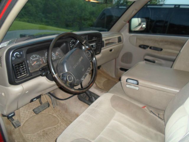 Dodge Ram 1500 1996 photo 2