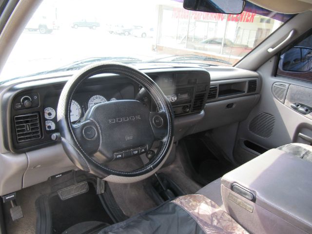 Dodge Ram 1500 CLK5 Pickup Truck