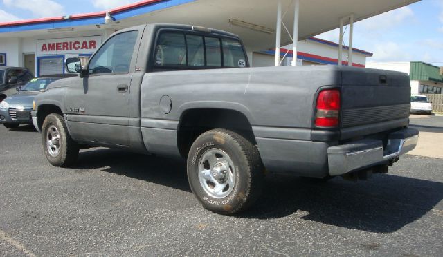 Dodge Ram 1500 1996 photo 3
