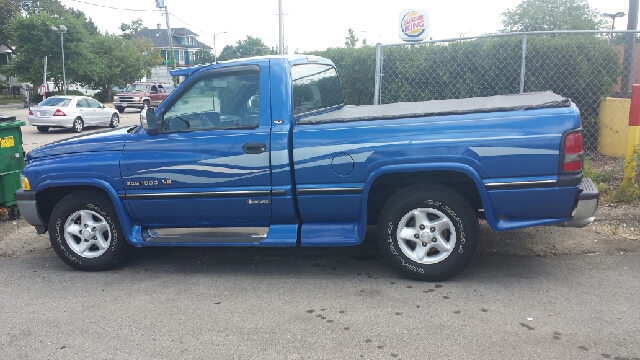 Dodge Ram 1500 1996 photo 2