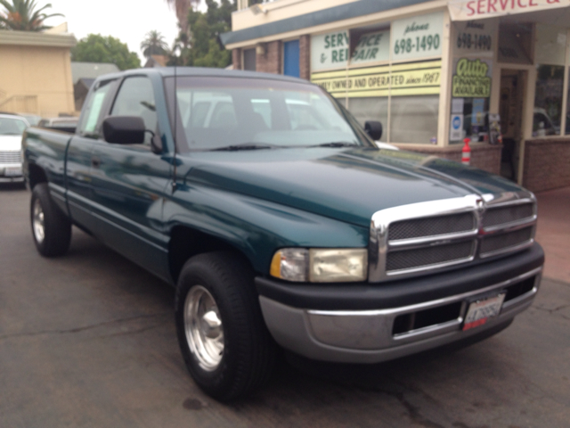 Dodge Ram 1500 1996 photo 2