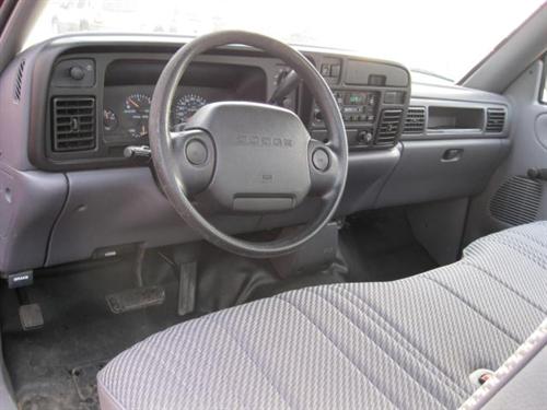 Dodge Ram 1500 1997 photo 2