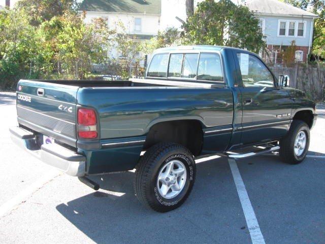Dodge Ram 1500 1997 photo 3