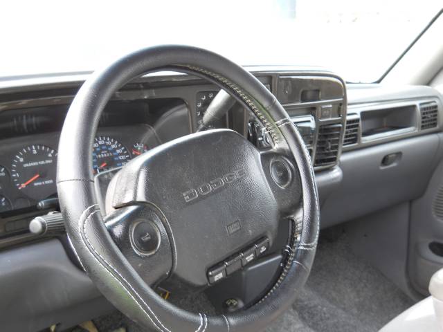 Dodge Ram 1500 1997 photo 4