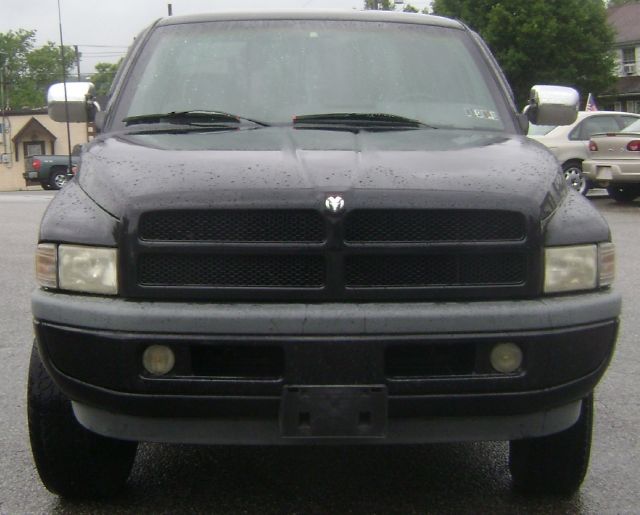 Dodge Ram 1500 1997 photo 3