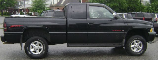 Dodge Ram 1500 1997 photo 4