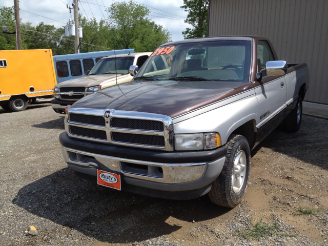 Dodge Ram 1500 1997 photo 2