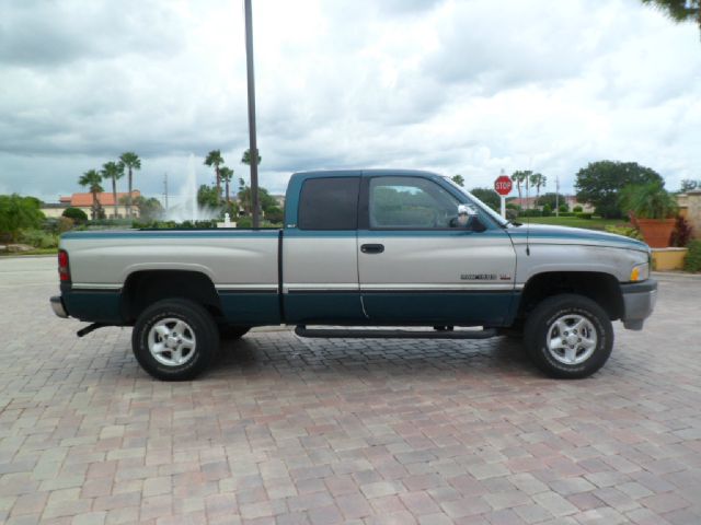 Dodge Ram 1500 1997 photo 2