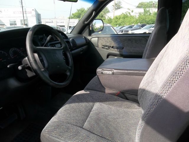 Dodge Ram 1500 GLS AWD Pickup Truck