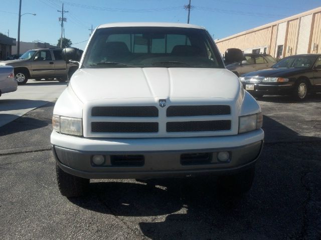 Dodge Ram 1500 1998 photo 2