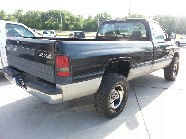 Dodge Ram 1500 1998 photo 2