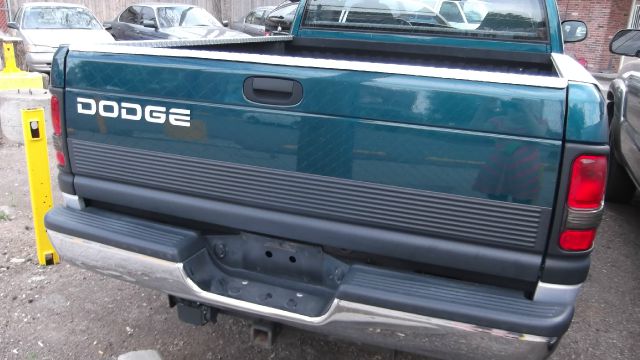 Dodge Ram 1500 535xi Sedan Pickup Truck