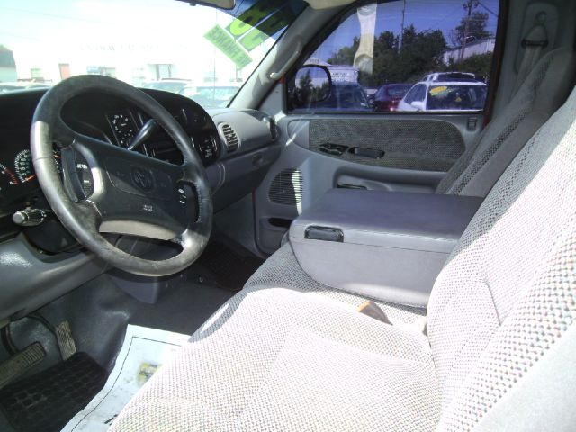 Dodge Ram 1500 1998 photo 4