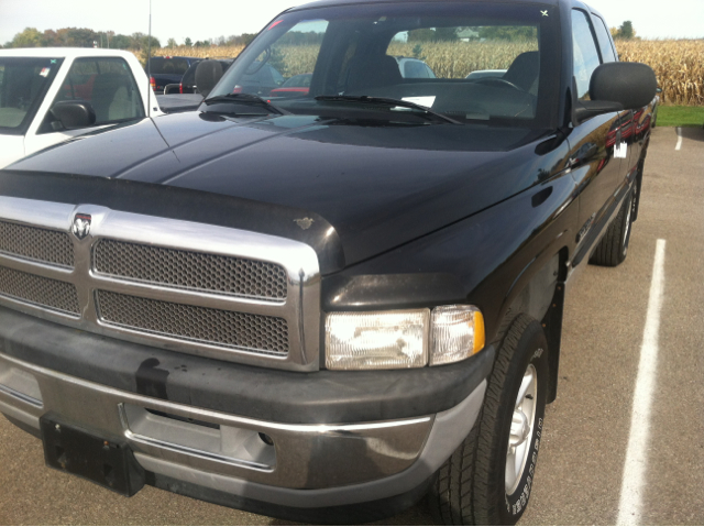 Dodge Ram 1500 1500 LT 4WD Pickup Truck