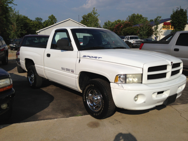 Dodge Ram 1500 1999 photo 2