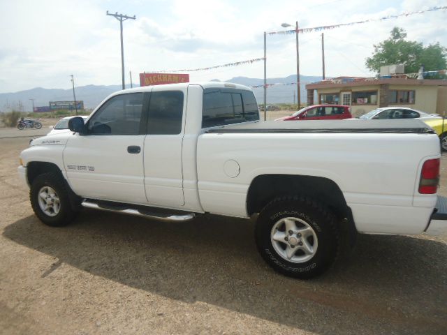 Dodge Ram 1500 1999 photo 2