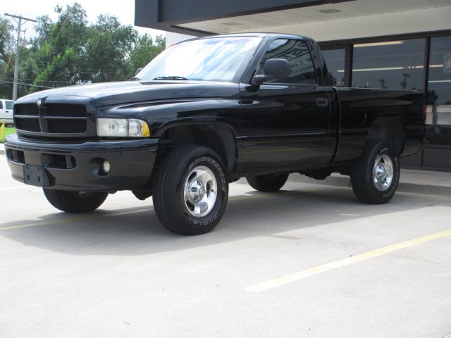 Dodge Ram 1500 1999 photo 2