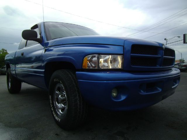 Dodge Ram 1500 2000 photo 3