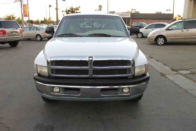 Dodge Ram 1500 1500 LT Crew Cab 4WD Pickup Truck