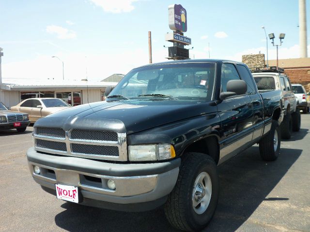 Dodge Ram 1500 1500 LT 4WD Pickup Truck