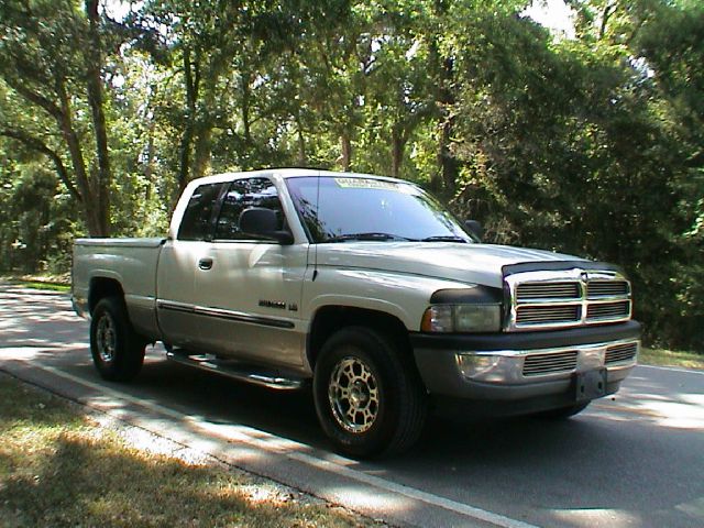 Dodge Ram 1500 2000 photo 3