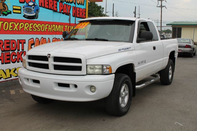 Dodge Ram 1500 2000 photo 2