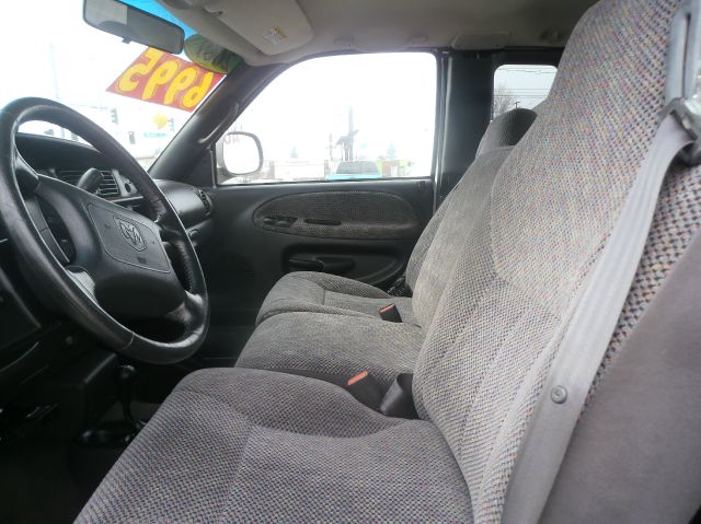 Dodge Ram 1500 2001 photo 2